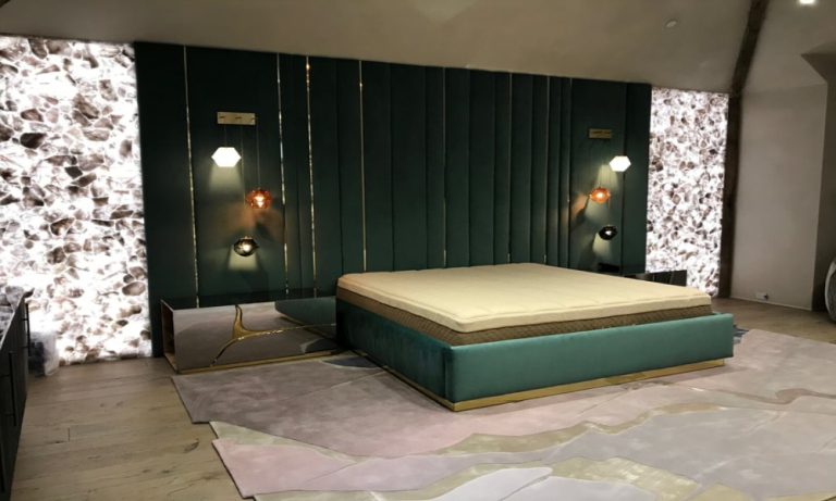 cristallo quartzite backlit